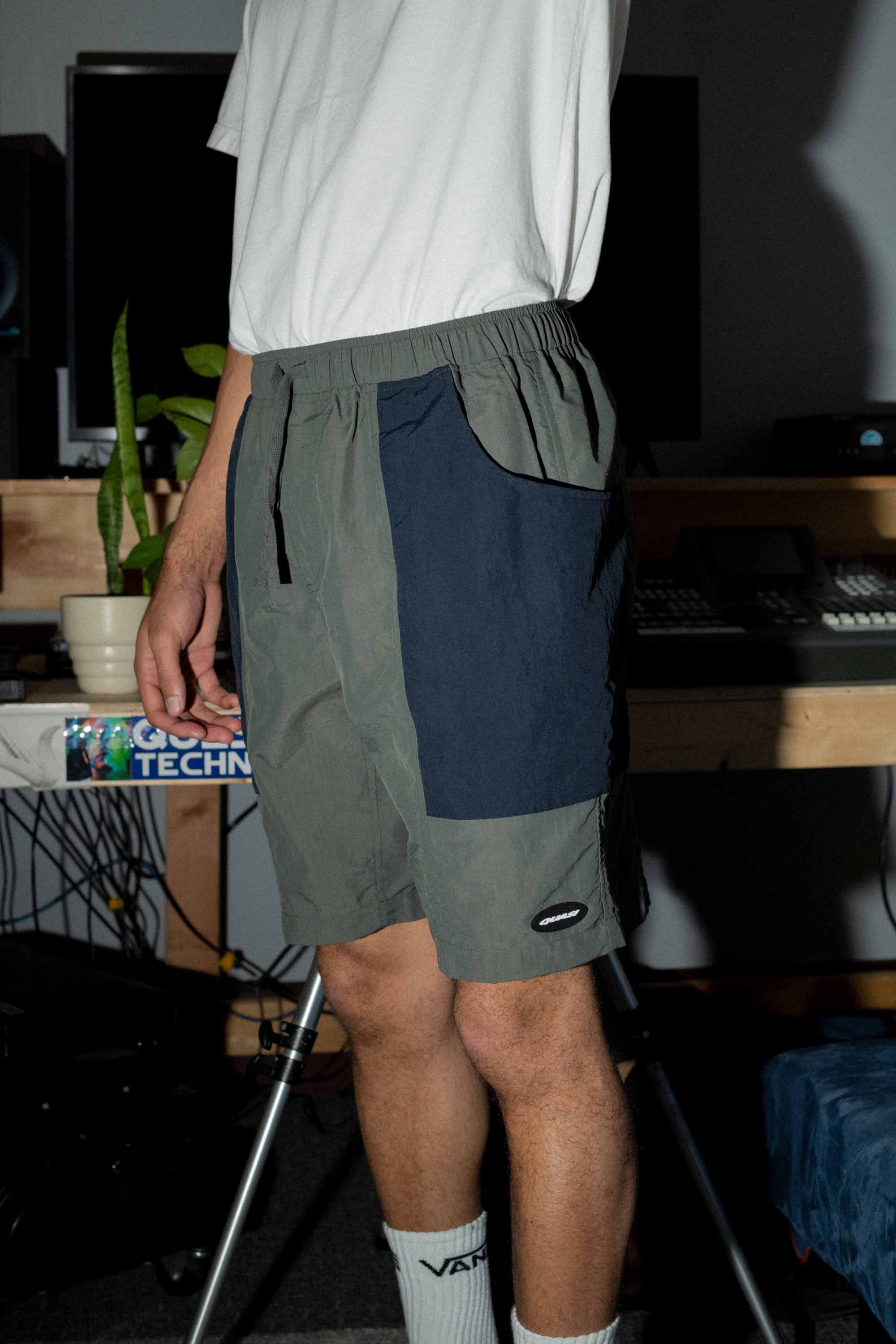Solo Short [Grey] - Image 3